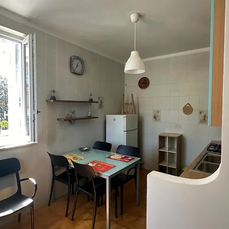 Nyaraló La Maison Del Parigino Bari